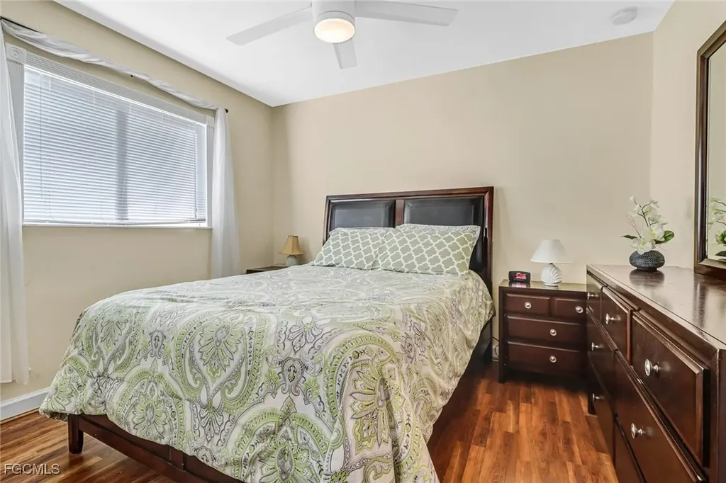 930 SW 37th Terrace Cape Coral FL 33914