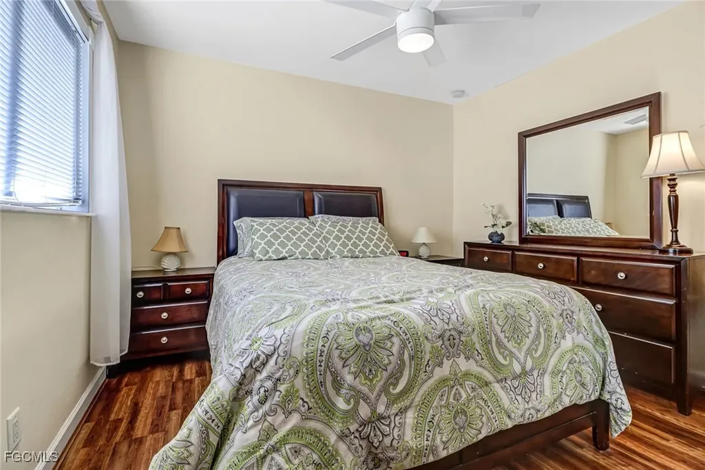 930 SW 37th Terrace Cape Coral FL 33914