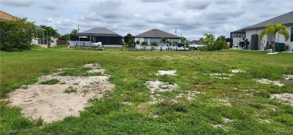 1027 NW 39th Avenue Cape Coral FL 33993