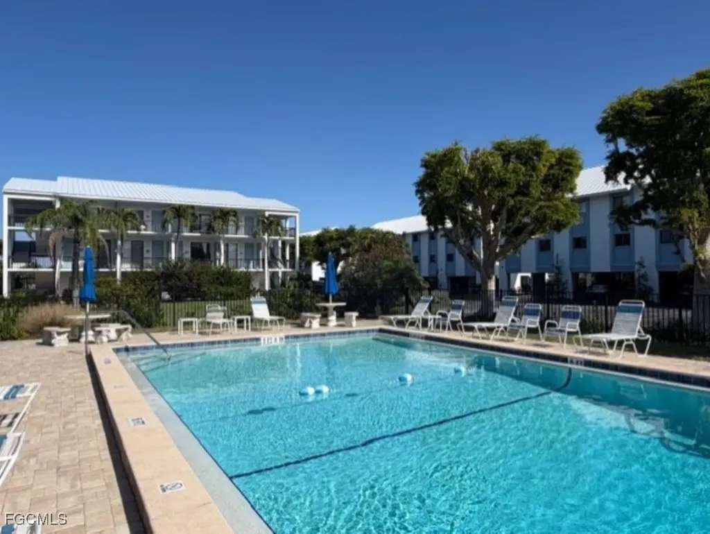 1250 Tennisplace Court Sanibel FL 33957