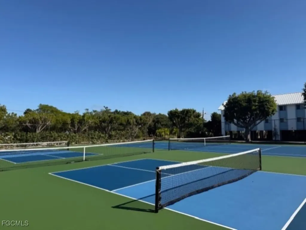 1250 Tennisplace Court Sanibel FL 33957