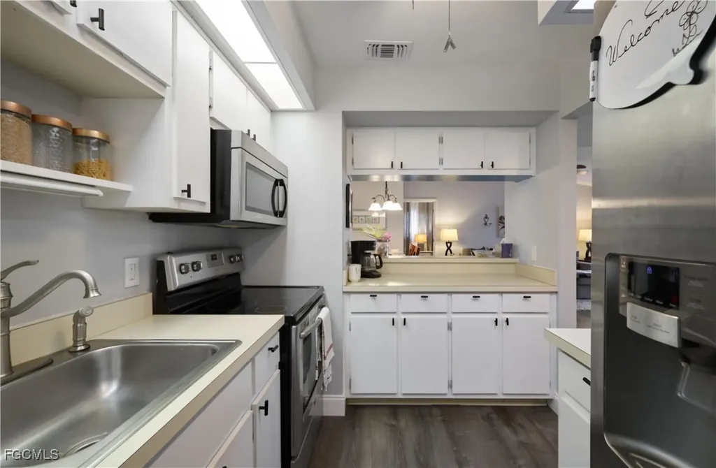 8171 S Woods Circle Fort Myers FL 33919