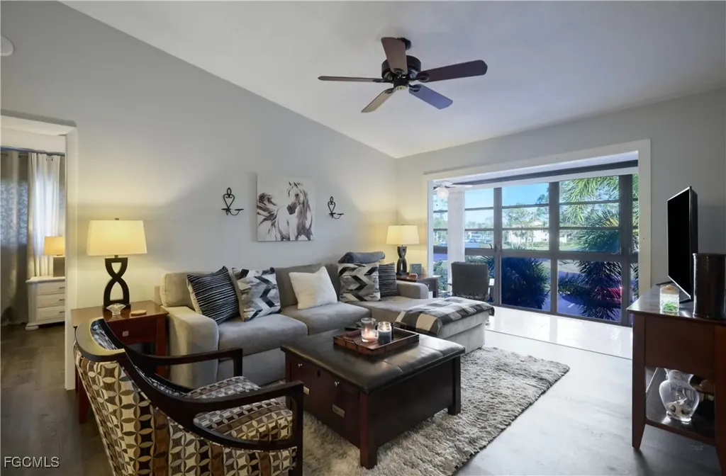 8171 S Woods Circle Fort Myers FL 33919