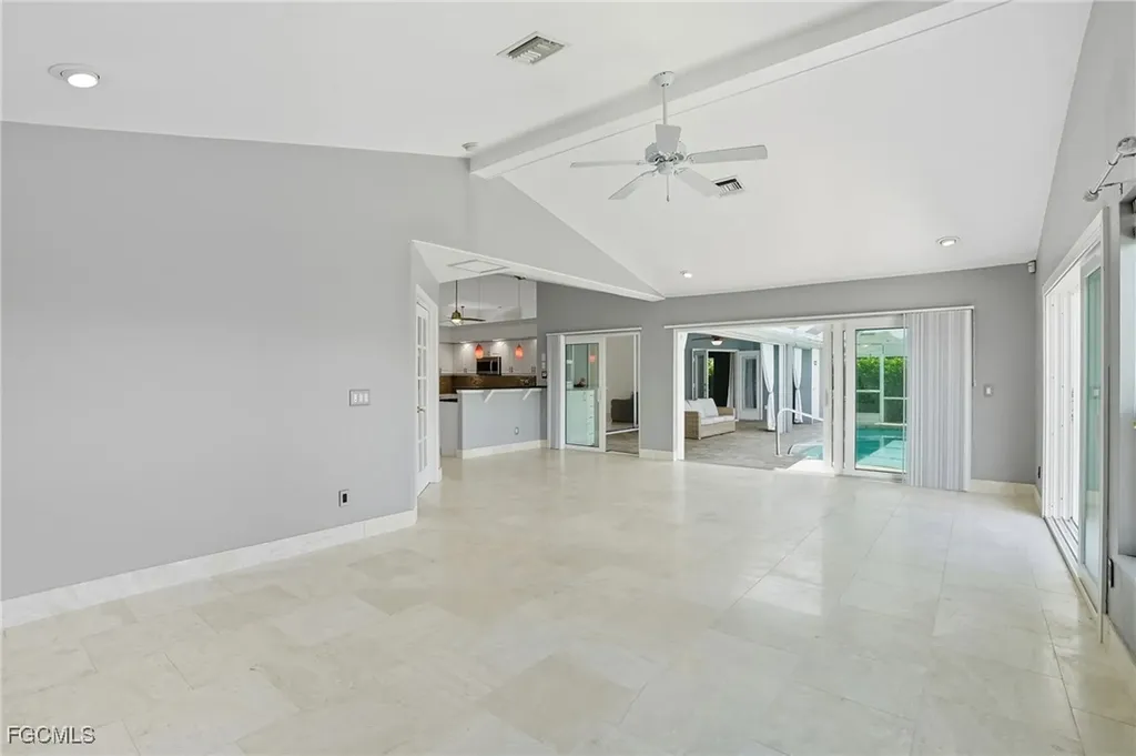 1062 SE 21st Avenue Cape Coral FL 33990