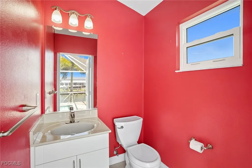1062 SE 21st Avenue Cape Coral FL 33990