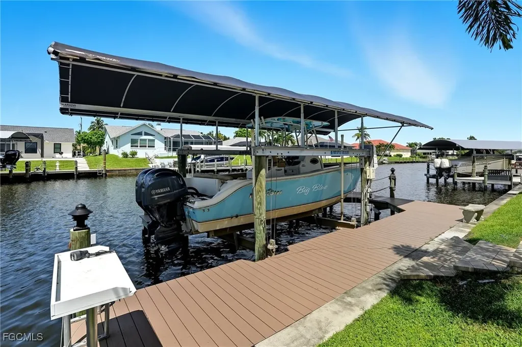 1062 SE 21st Avenue Cape Coral FL 33990