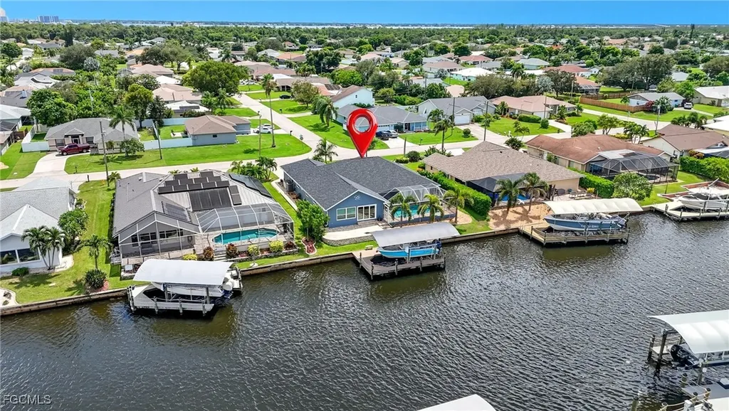 1062 SE 21st Avenue Cape Coral FL 33990