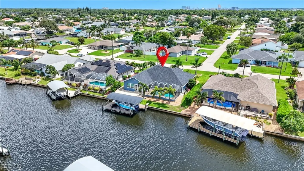 1062 SE 21st Avenue Cape Coral FL 33990