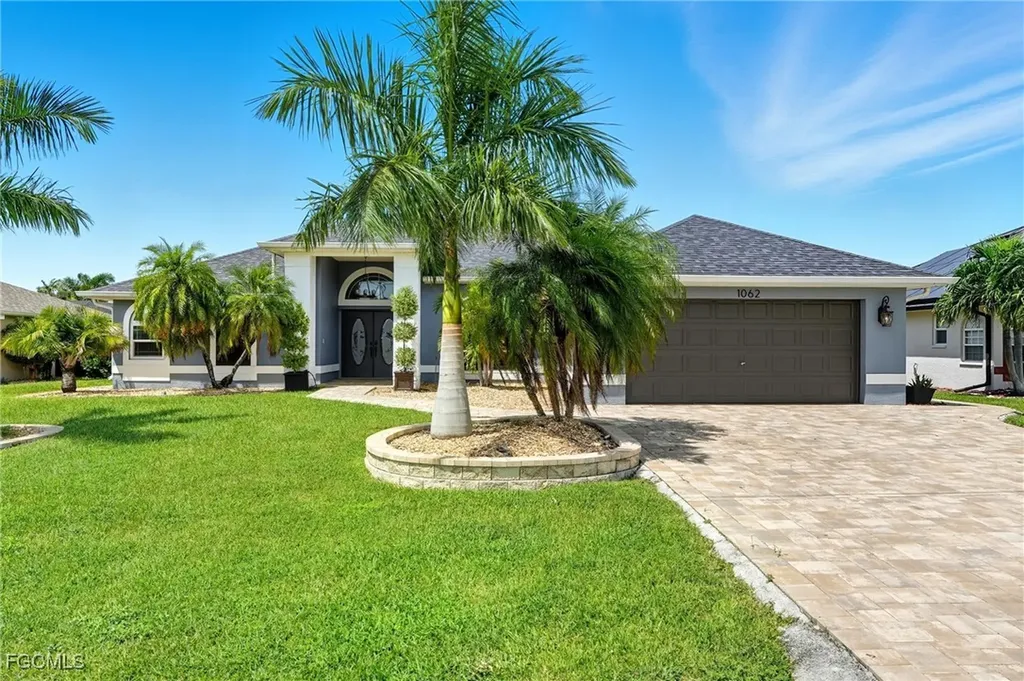 1062 SE 21st Avenue Cape Coral FL 33990