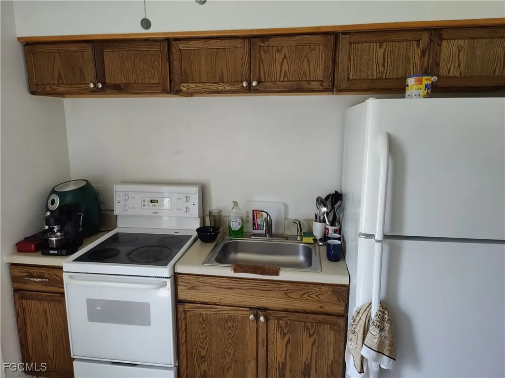 28 Temple Court Lehigh Acres FL 33936