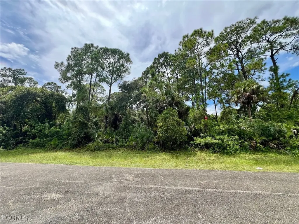 8103 Life Court Labelle FL 33935