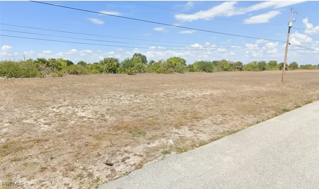 1721 NW 8th Terrace Cape Coral FL 33993