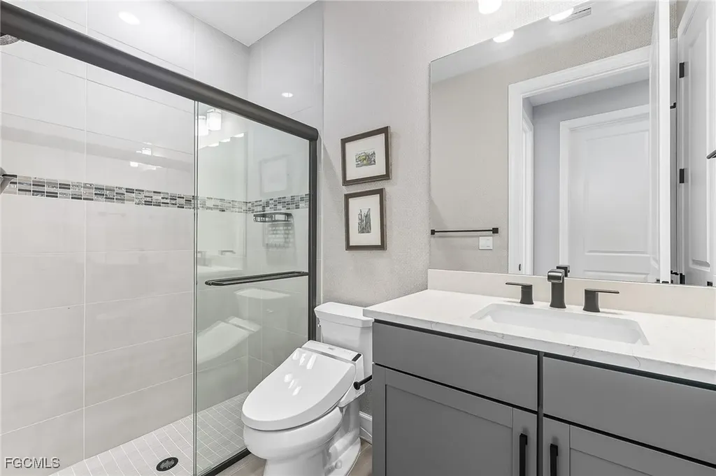 17160 Easy Stream Court Alva FL 33920