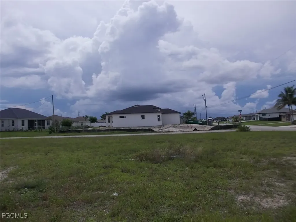 538 NW 25th Terrace Cape Coral FL 33993