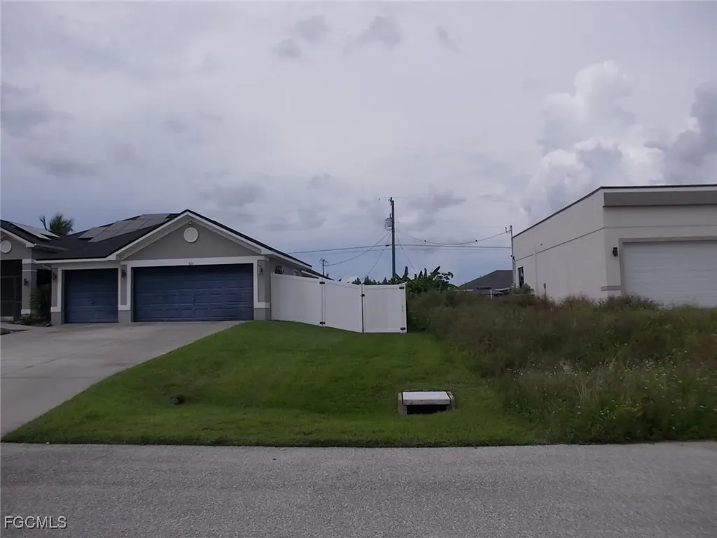 538 NW 25th Terrace Cape Coral FL 33993