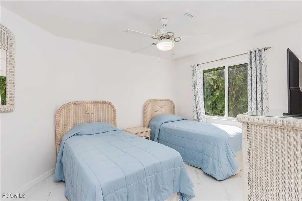 2308 SE 27th Street Cape Coral FL 33904