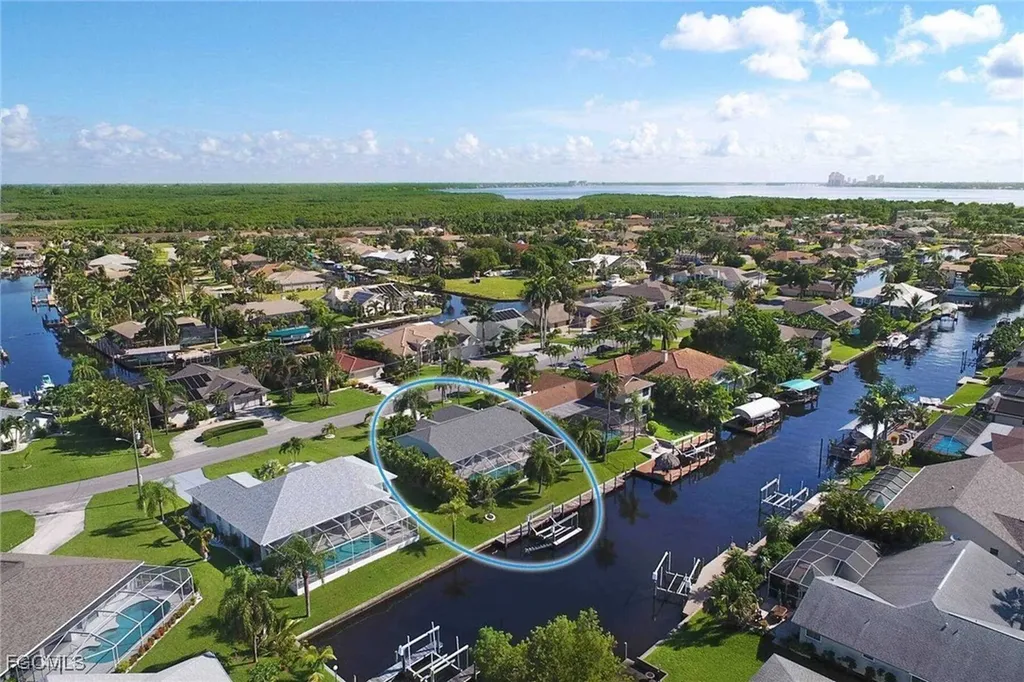 2308 SE 27th Street Cape Coral FL 33904