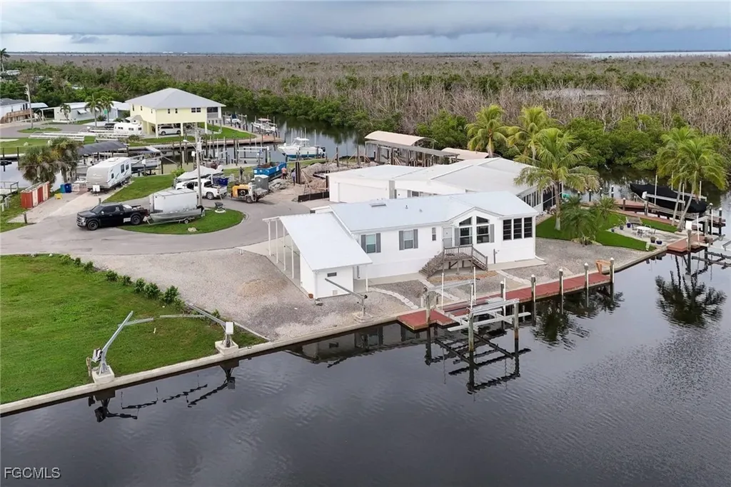 3952 Blueberry Lane St. James City FL 33956