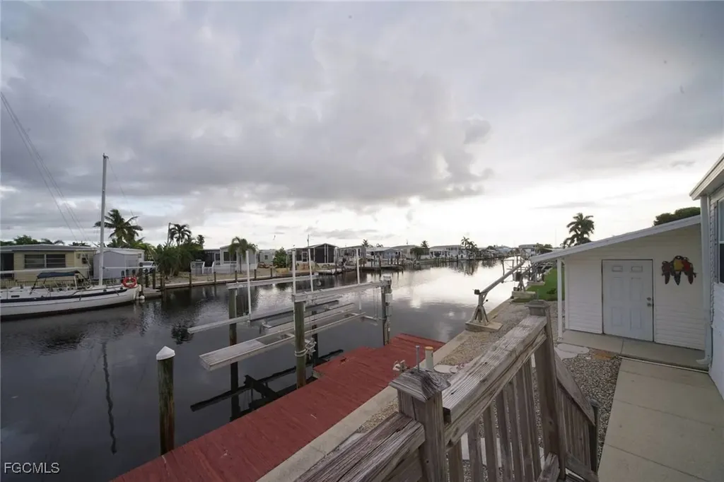 3952 Blueberry Lane St. James City FL 33956