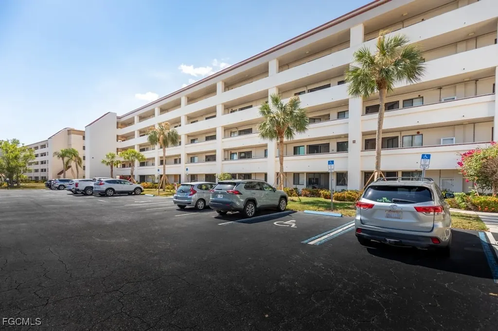 7410 Lake Breeze Drive Fort Myers FL 33907