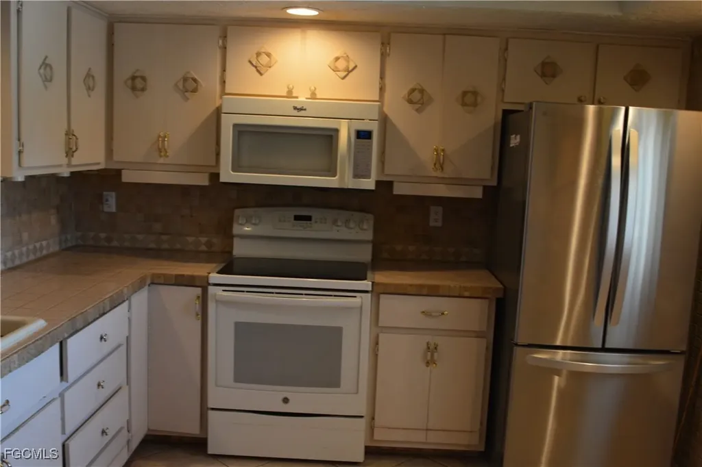 1003 SW 47th Terrace Cape Coral FL 33914