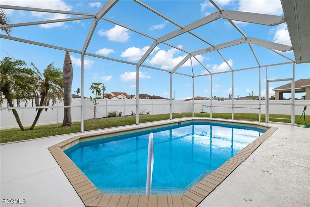 1049 NW 38th Place Cape Coral FL 33993