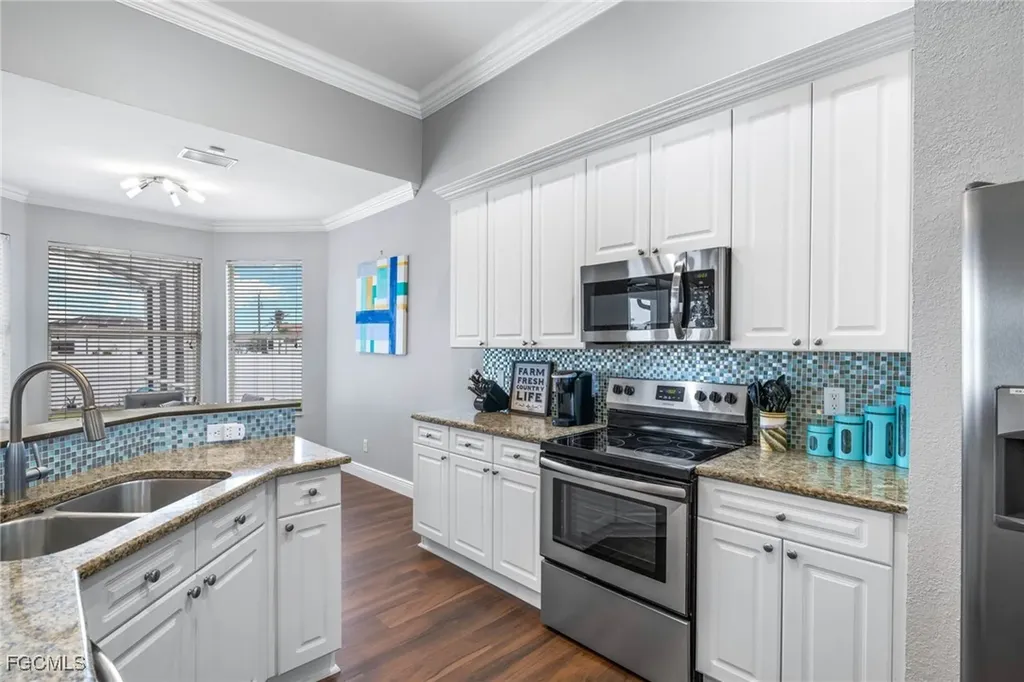 1049 NW 38th Place Cape Coral FL 33993