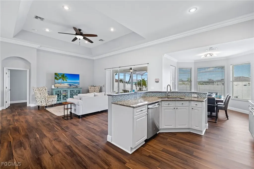 1049 NW 38th Place Cape Coral FL 33993