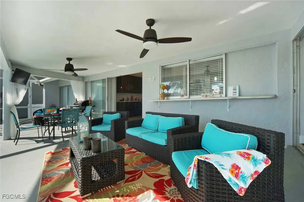 2633 SE 19th Place Cape Coral FL 33904