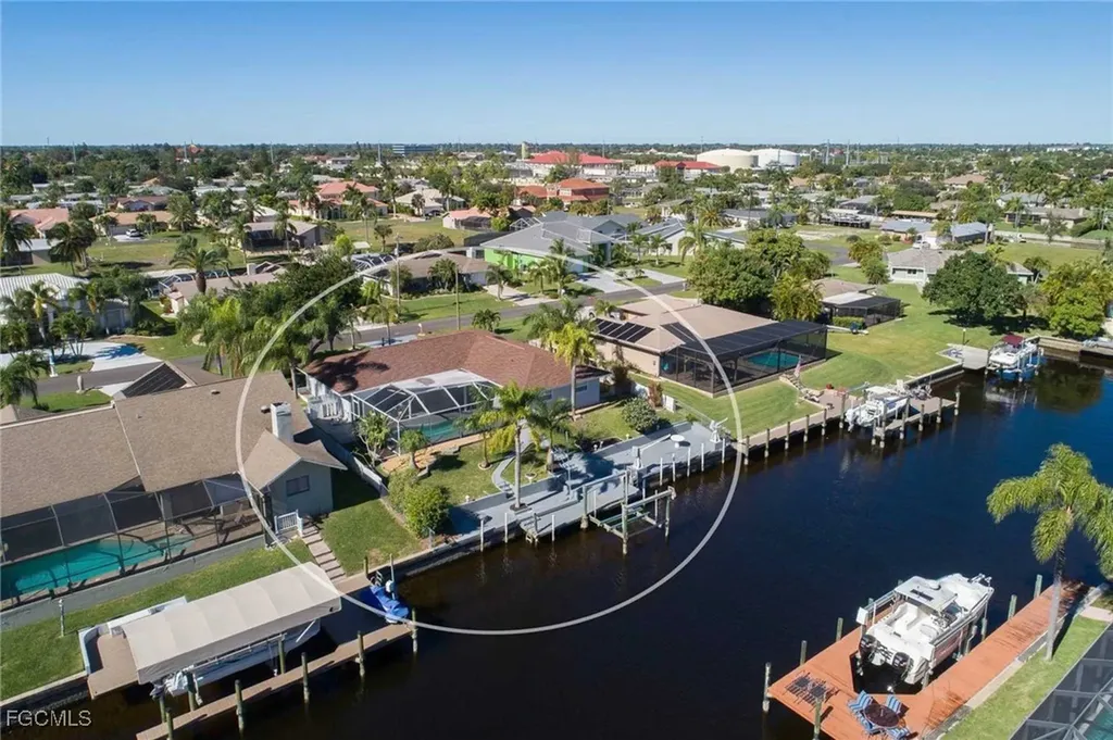 2633 SE 19th Place Cape Coral FL 33904