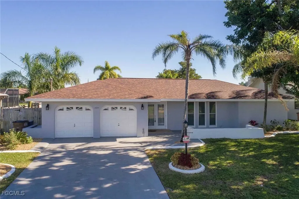 2633 SE 19th Place Cape Coral FL 33904