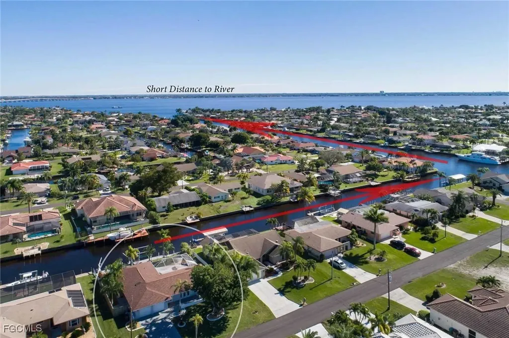 2633 SE 19th Place Cape Coral FL 33904