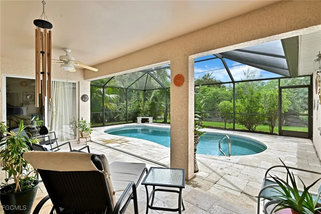 1712 Beach Parkway W Cape Coral FL 33914