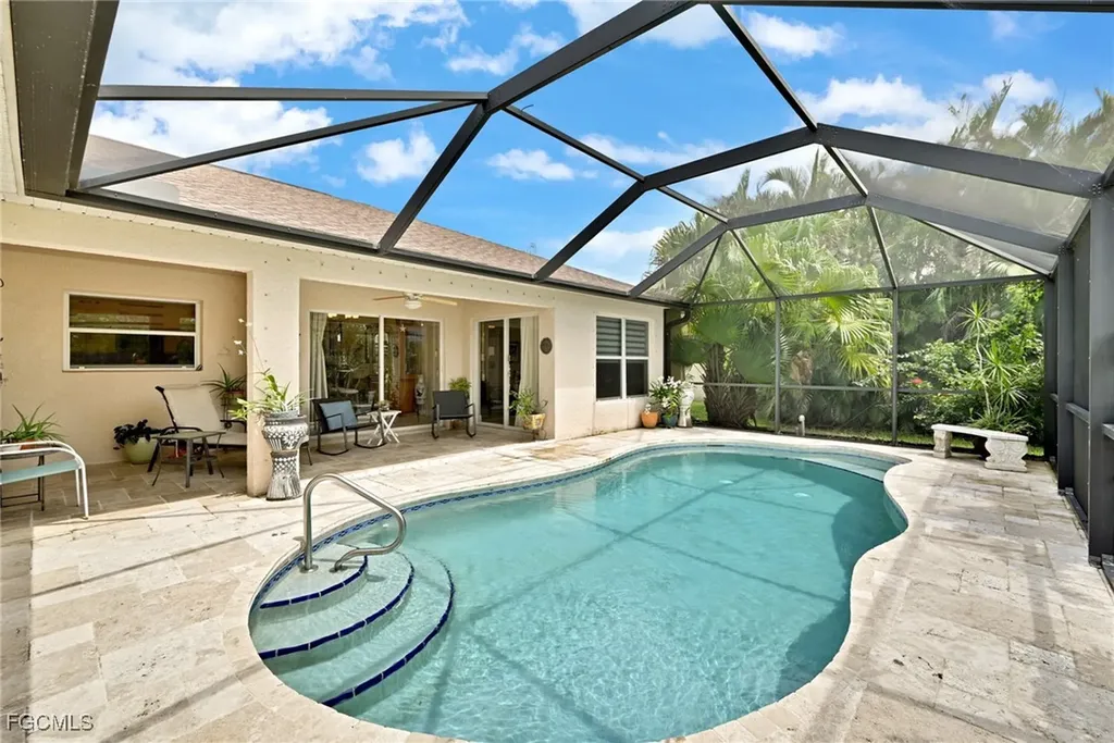 1712 Beach Parkway W Cape Coral FL 33914