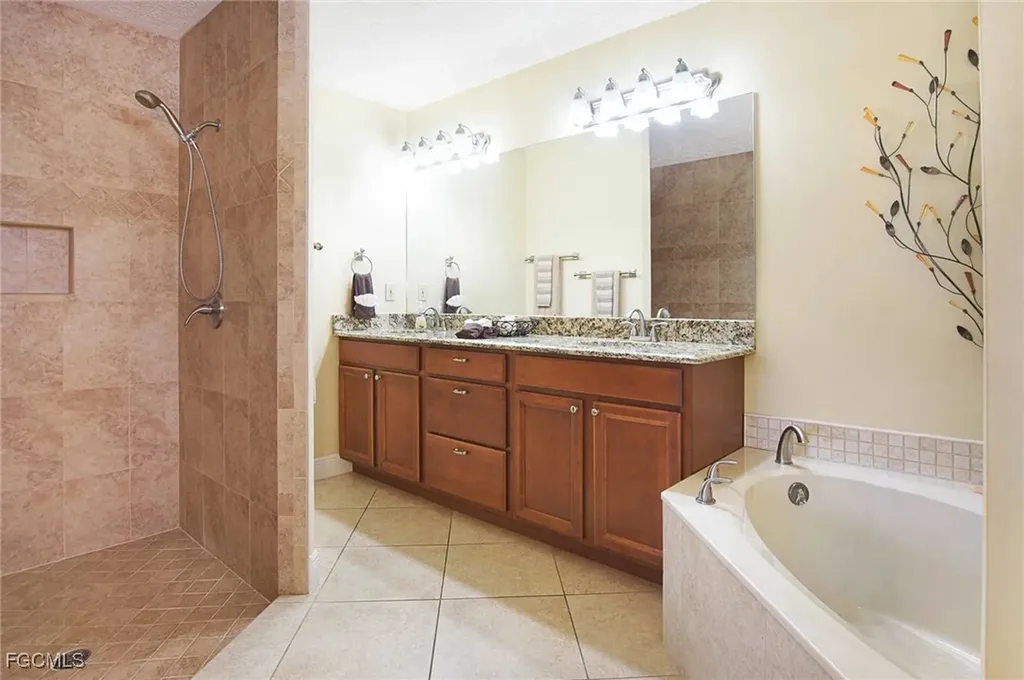1403 SW 40th Terrace Cape Coral FL 33914