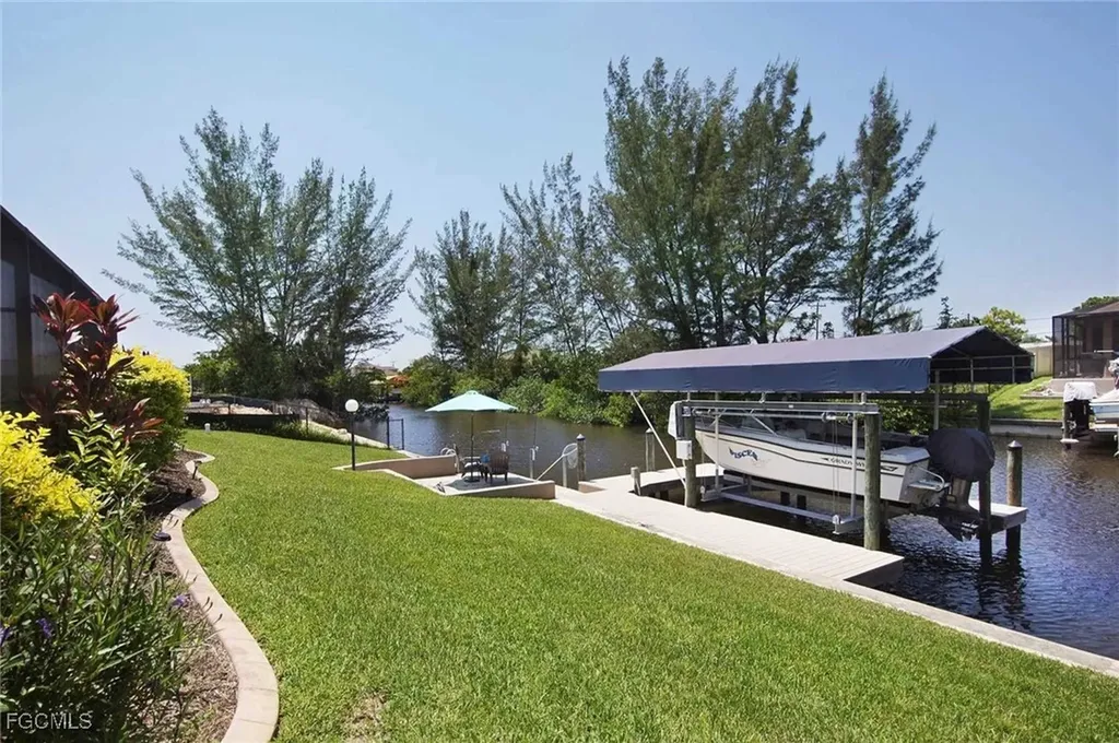 1403 SW 40th Terrace Cape Coral FL 33914