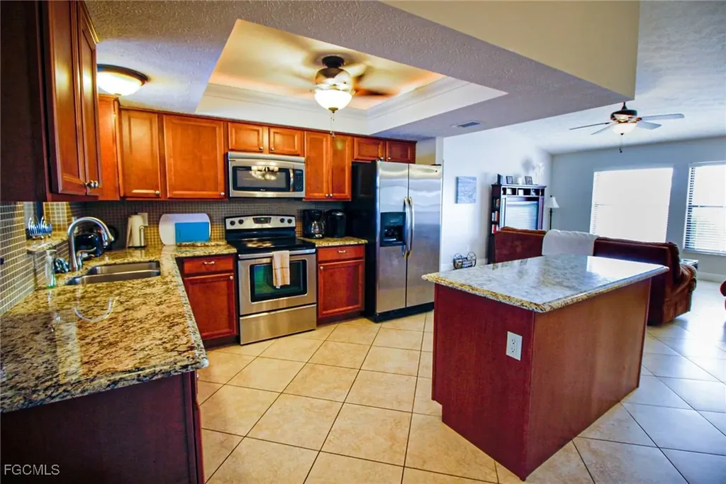 1403 SW 40th Terrace Cape Coral FL 33914