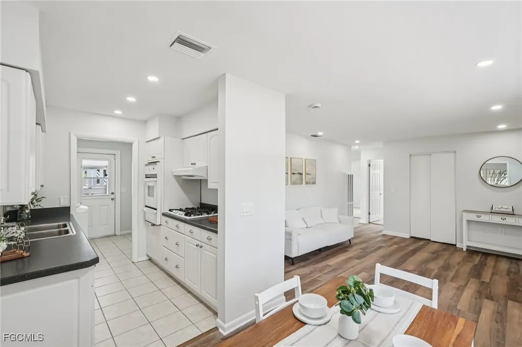 4345 Tufts Avenue Fort Myers FL 33901
