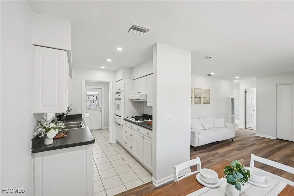 4345 Tufts Avenue Fort Myers FL 33901