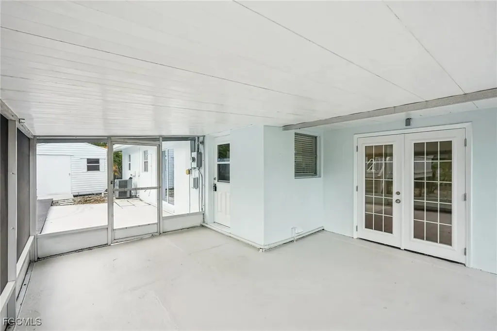 4345 Tufts Avenue Fort Myers FL 33901