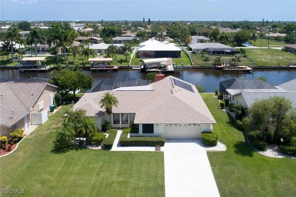 1422 SE 12th Terrace Cape Coral FL 33990
