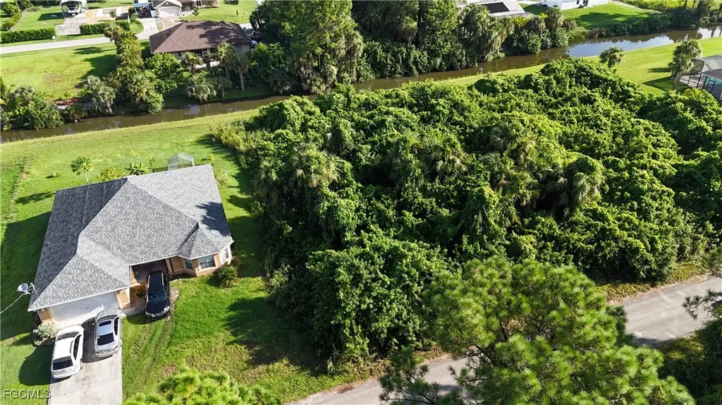 829 Porter Street E Lehigh Acres FL 33974