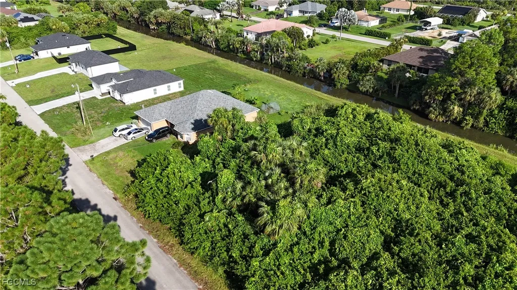 829 Porter Street E Lehigh Acres FL 33974