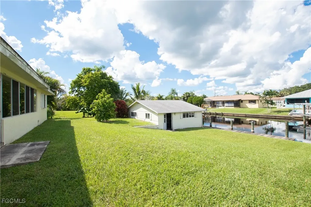 13512 Caribbean Boulevard Fort Myers FL 33905