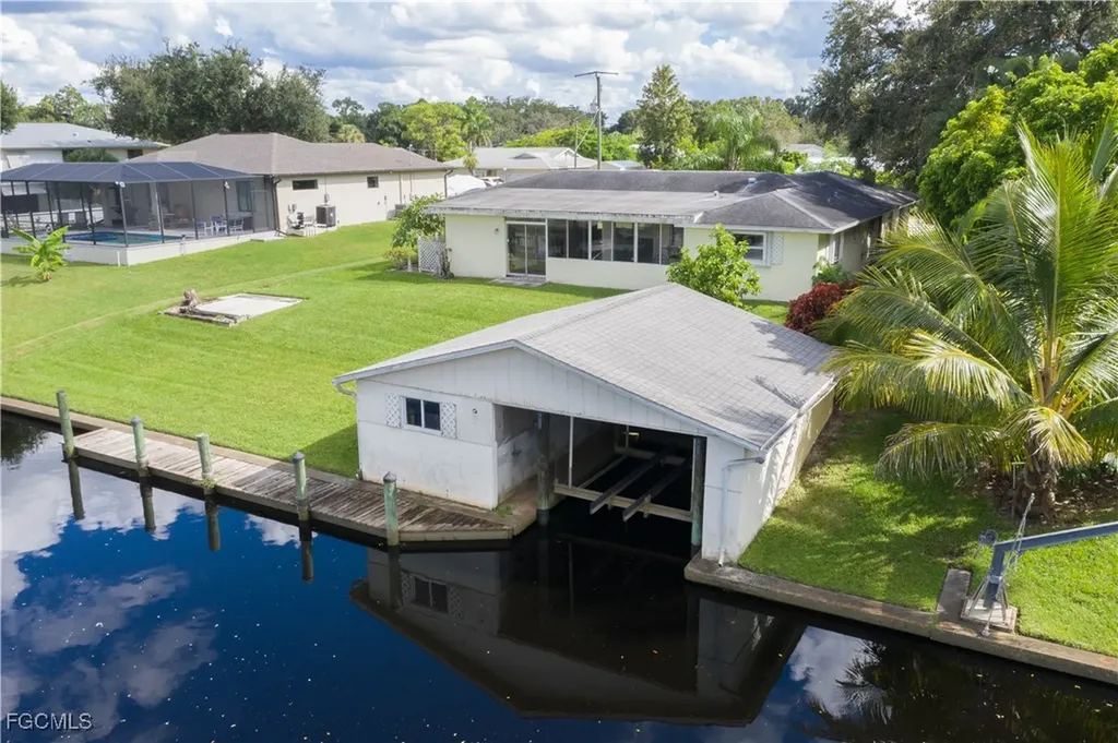 13512 Caribbean Boulevard Fort Myers FL 33905