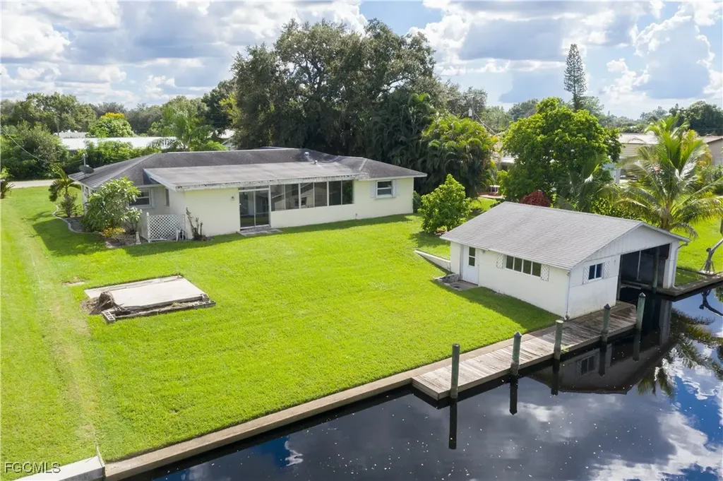 13512 Caribbean Boulevard Fort Myers FL 33905