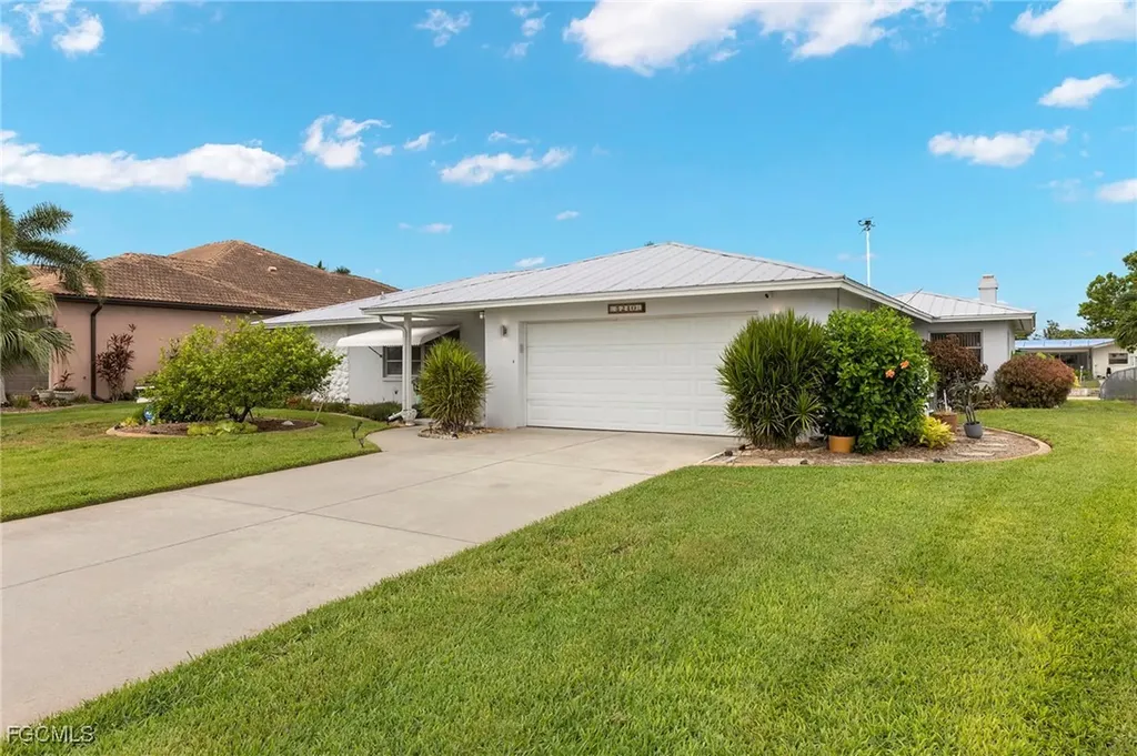 5240 SW 2nd Place Cape Coral FL 33914