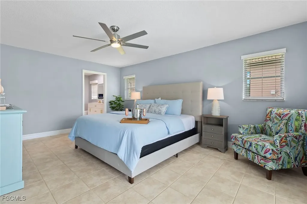 5240 SW 2nd Place Cape Coral FL 33914