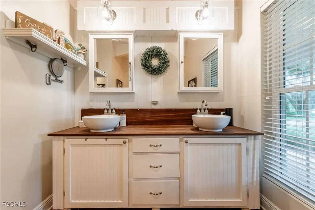 1444 Winchester Avenue E Labelle FL 33935