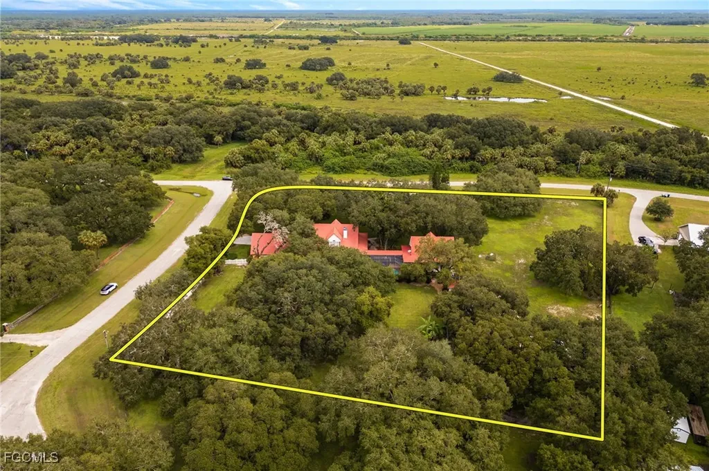 1444 Winchester Avenue E Labelle FL 33935